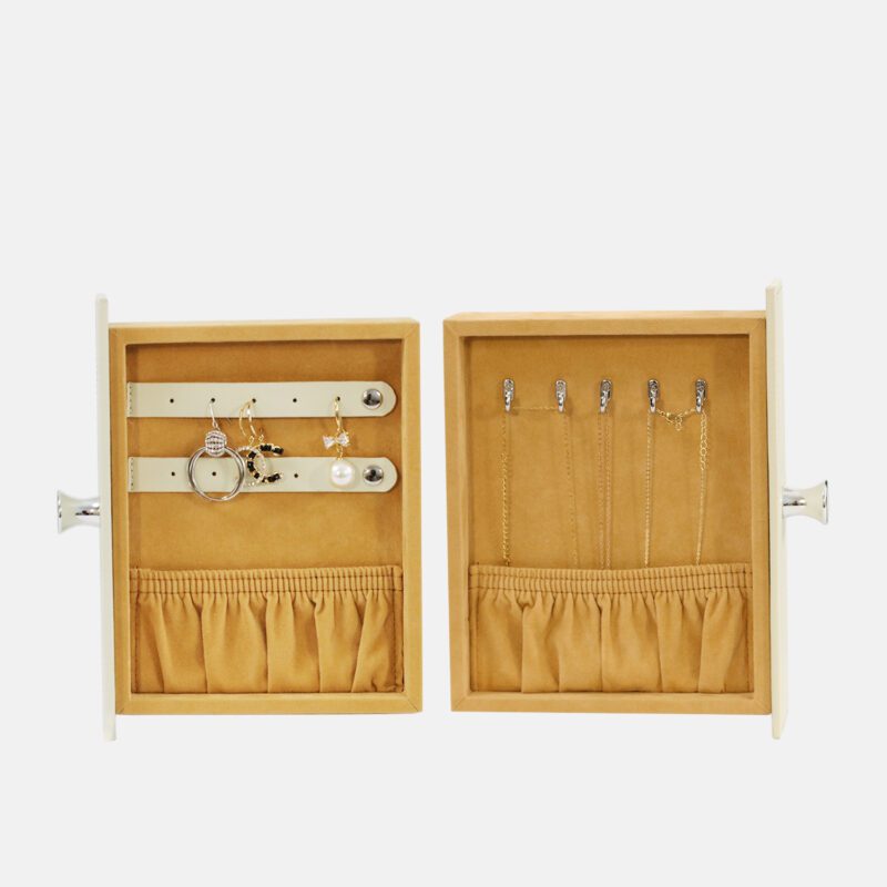 6 Piece Winder Safe with Storage