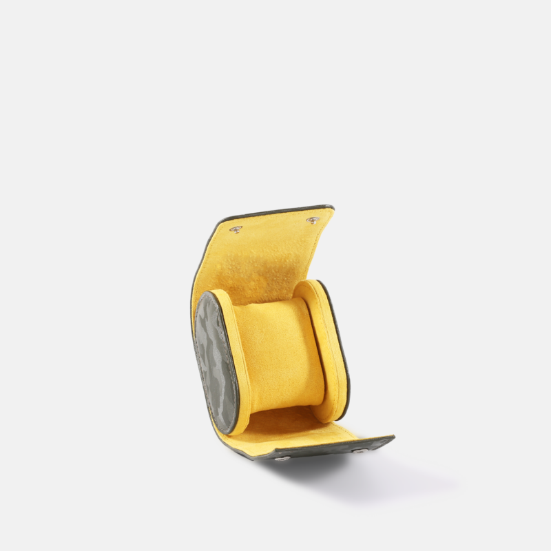 Single Watch Roll